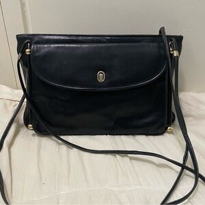 Vintage La Belle Montreal Navy Blue Leather Classic Crossbody Bag Purse